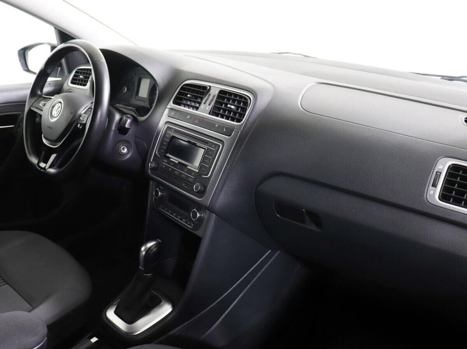 Volkswagen Polo, 1.6 л, АТ, 2016 фото 11