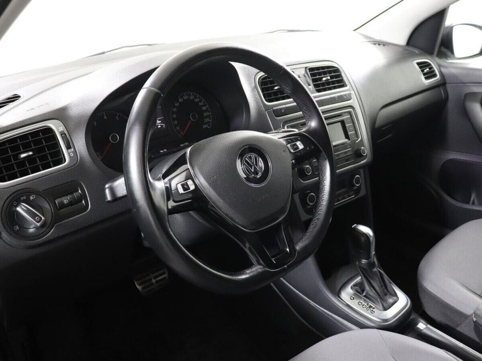 Volkswagen Polo, 1.6 л, АТ, 2016 фото 2