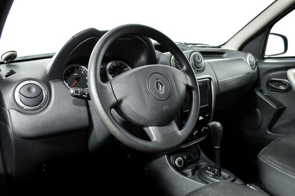 Renault Duster, 2.0 л, АТ, 2014 фото 2