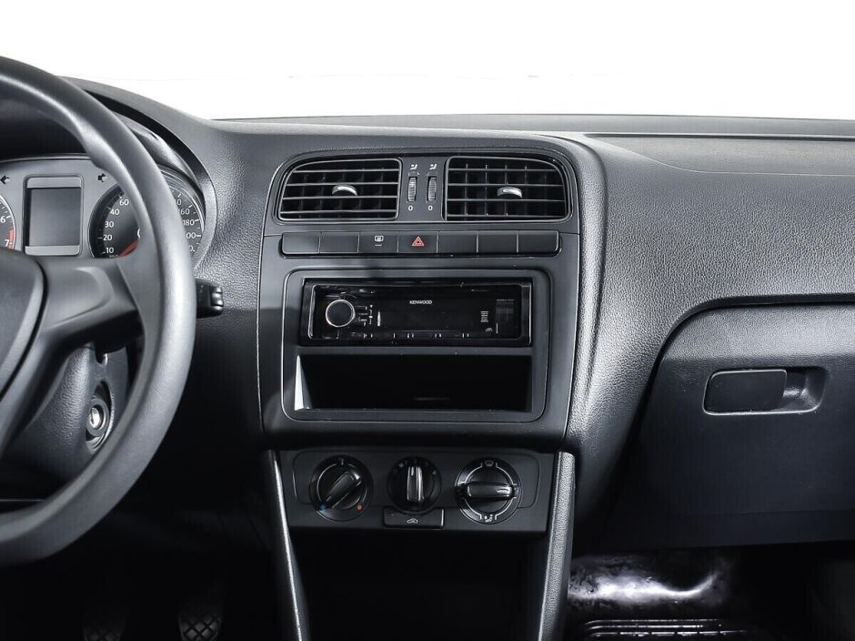 Volkswagen Polo, 1.6 л, МТ, 2018 фото 16