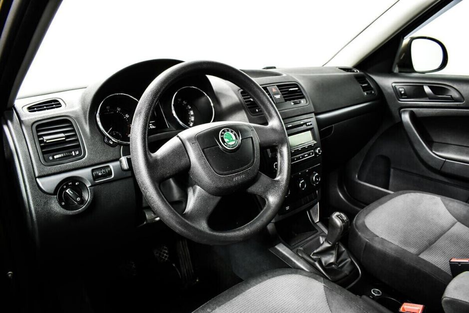 Skoda Yeti, 1.2 л, МТ, 2012 фото 1