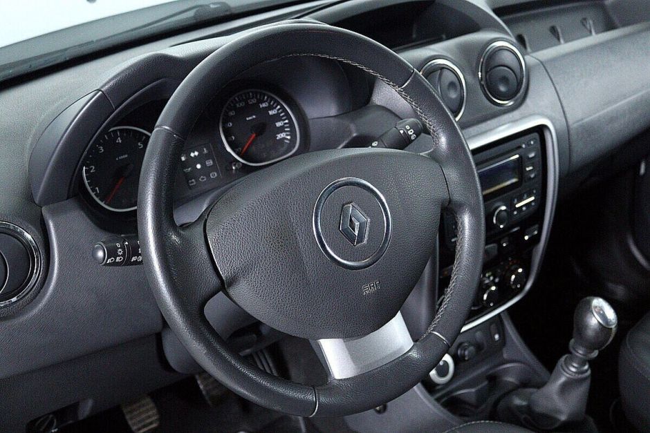 Renault Duster, 2.0 л, МТ, 2012 фото 2