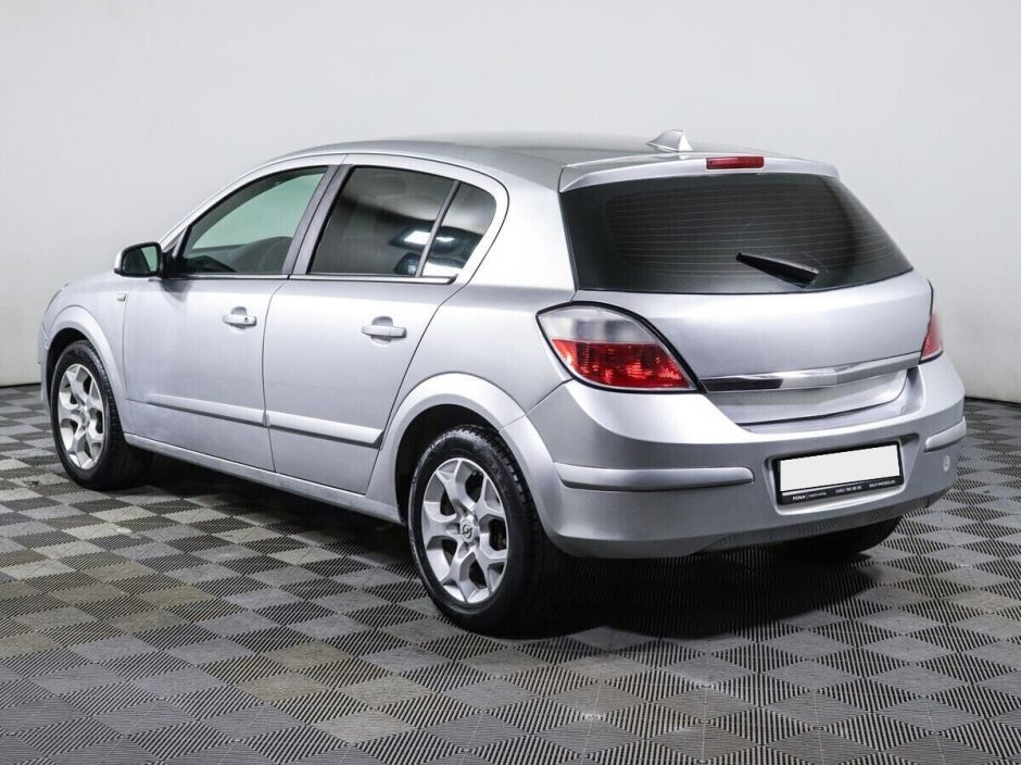 Opel Astra, 1.8 л, МТ, 2005 фото 9