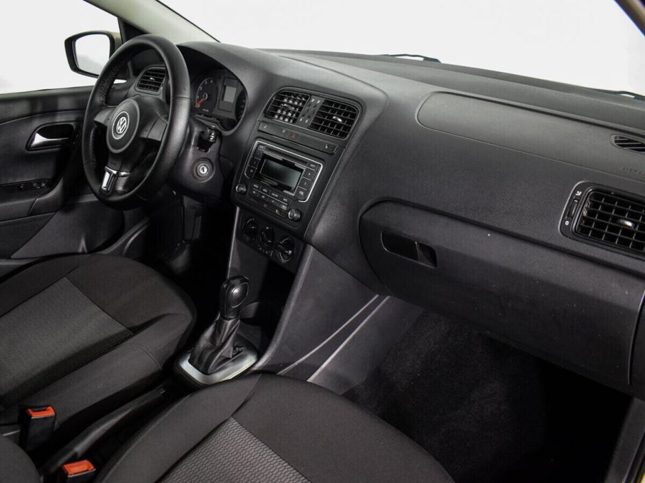 Volkswagen Polo, 1.6 л, АТ, 2014 фото 11
