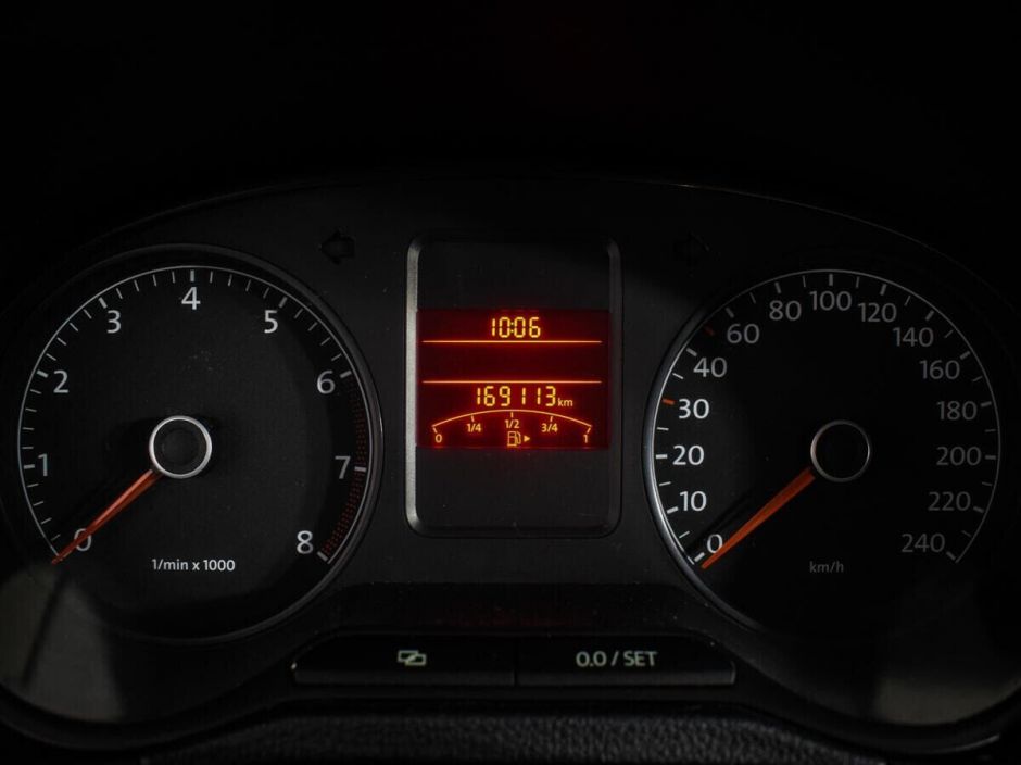 Volkswagen Polo, 1.6 л, АТ, 2014 фото 2