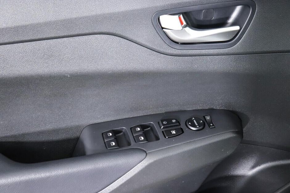 Hyundai Solaris, 1.6 л, АТ, 2021 фото 5