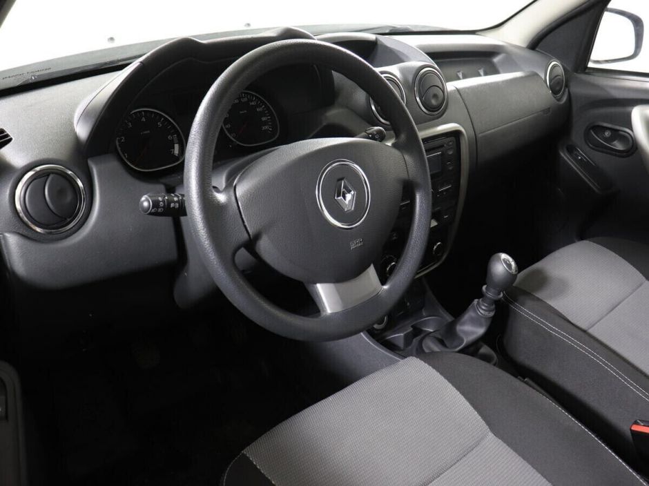 Renault Duster, 2.0 л, МТ, 2014 фото 2