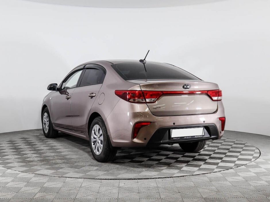 Kia Rio, 1.6 л, АТ, 2018 фото 9
