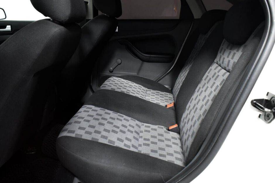 Ford Focus, 1.4 л, МТ, 2006 фото 2