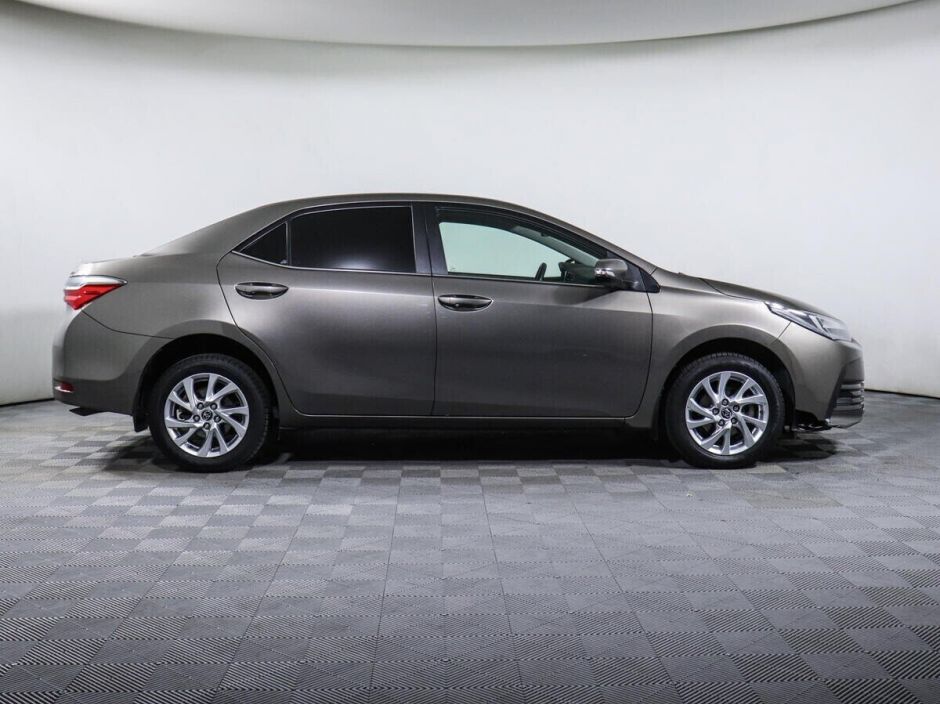 Toyota Corolla, 1.6 л, Вариатор, 2016 фото 6