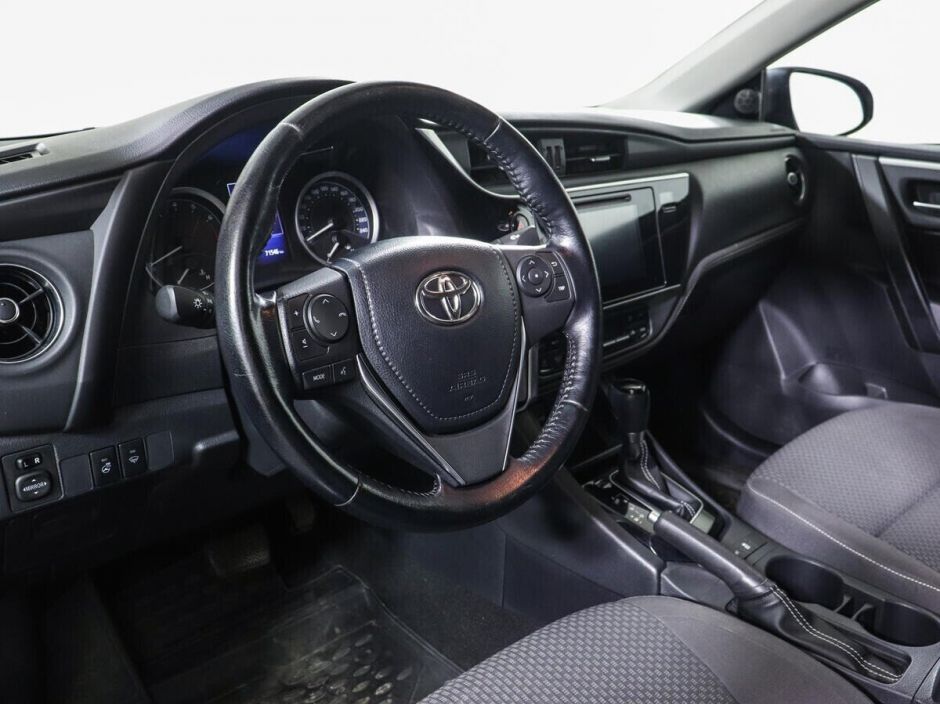 Toyota Corolla, 1.6 л, Вариатор, 2016 фото 2
