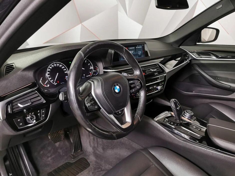 BMW 5 серии, 2.0 л, АТ, 2019 фото 7