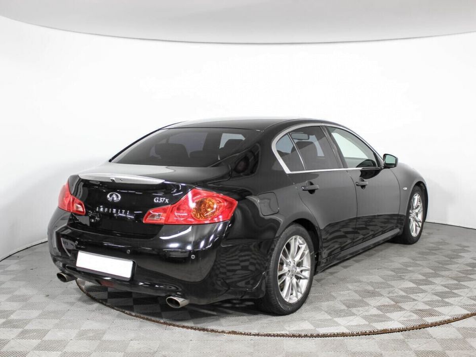 Infiniti G, 3.7 л, АТ, 2010 фото 4