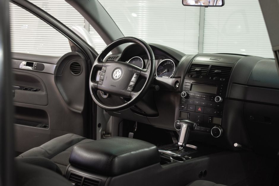 Volkswagen Touareg, 2.5 л, АТ, 2009 фото 7