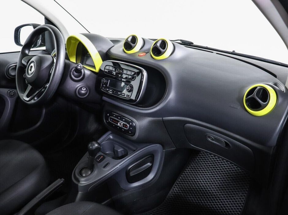 Smart Fortwo, 1.0 л, Робот, 2018 фото 8