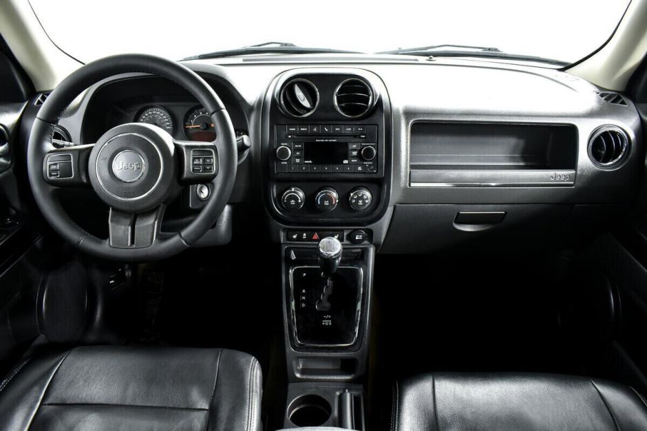 Jeep Liberty (Patriot), 2.4 л, Вариатор, 2010 фото 9