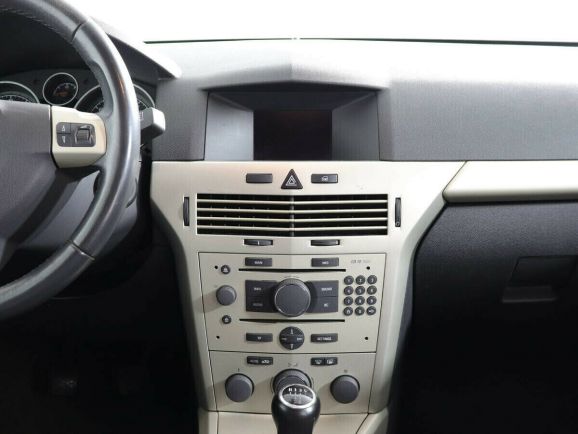 Opel Astra Cosmo, 1.6 л, МТ, 2011 фото 7