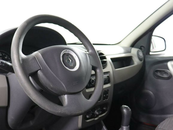 Renault Sandero, 1.6 л, МТ, 2015 фото 2