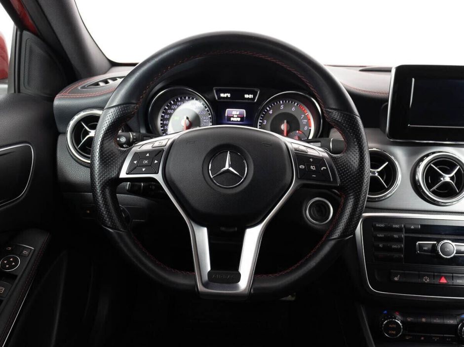 Mercedes-Benz GLA, 1.6 л, Робот, 2015 фото 8