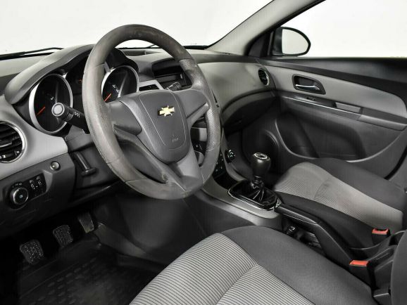 Chevrolet Cruze, 1.6 л, МТ, 2010 фото 2