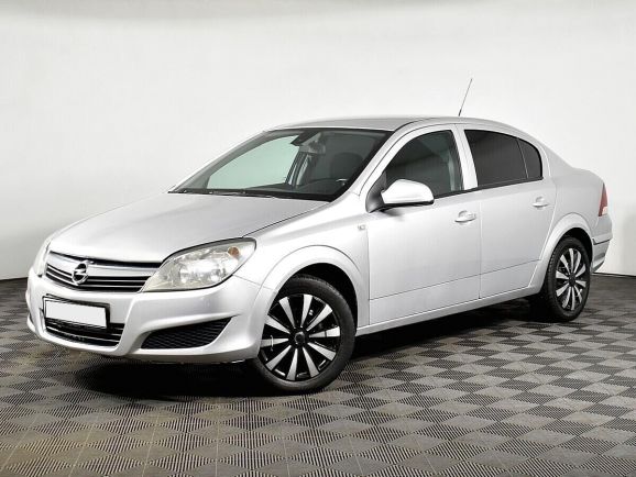 Opel Astra, 1.8 л, АТ, 2010 фото 3