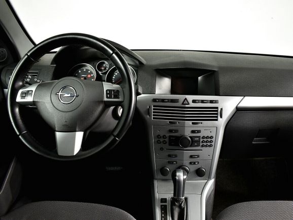 Opel Astra, 1.8 л, АТ, 2010 фото 15