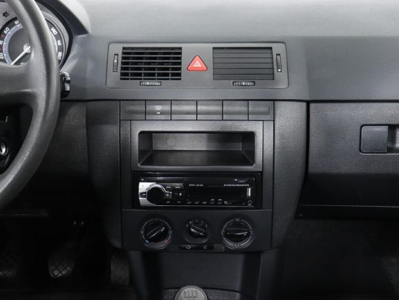Skoda Fabia, 1.2 л, МТ, 2008 фото 2