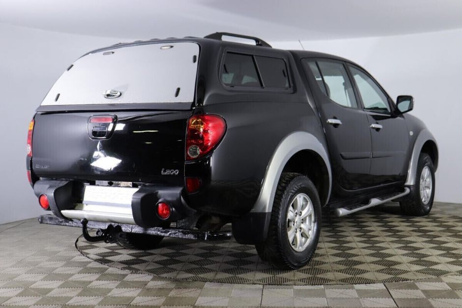 Mitsubishi L200, 2.5 л, МТ, 2012 фото 4