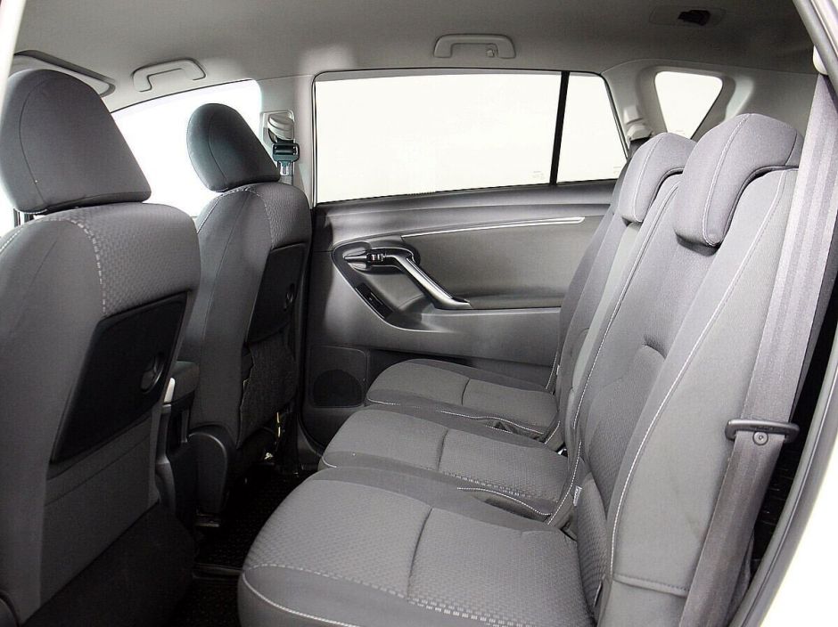 Toyota Verso, 1.8 л, Вариатор, 2013 фото 1