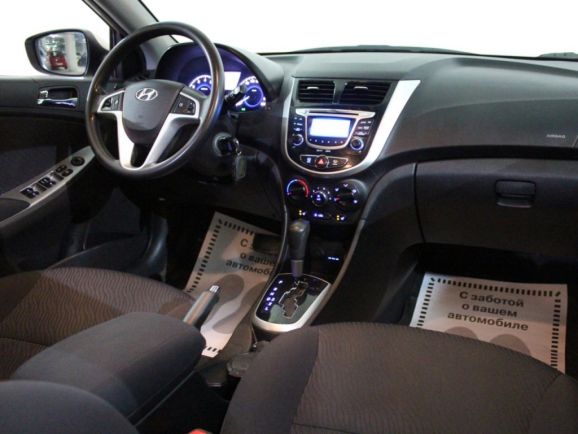 Hyundai Solaris, 1.6 л, АТ, 2012 фото 2