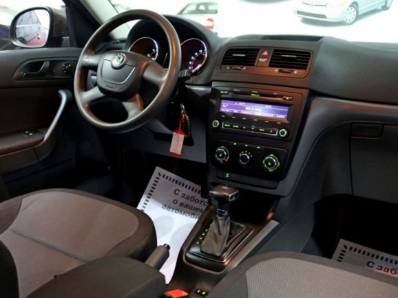 Skoda Yeti, 1.2 л, Робот, 2011 фото 2