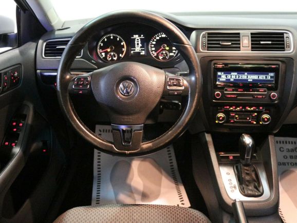 Volkswagen Jetta, 1.6 л, АТ, 2013 фото 9