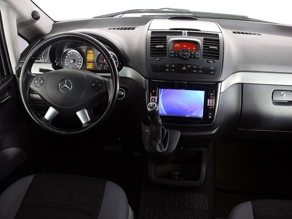 Mercedes-Benz Viano, 2.1 л, АТ, 2012 фото 6