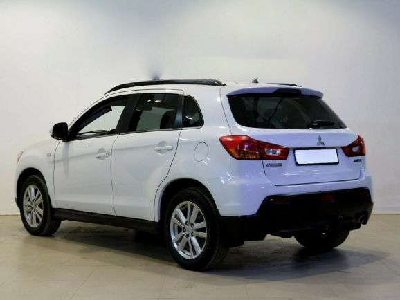 Mitsubishi ASX, 2.0 л, Вариатор, 2012 фото 6