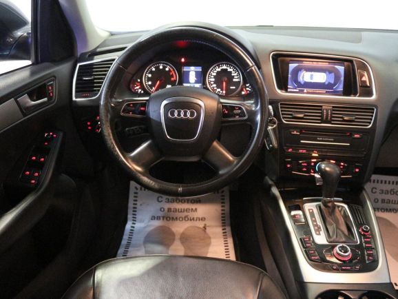 Audi Q5, 3.2 л, АТ, 2010 фото 2