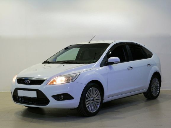 Ford Focus, 1.6 л, АТ, 2010 фото 3