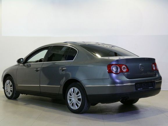 Volkswagen Passat, 1.8 л, АТ, 2009 фото 6