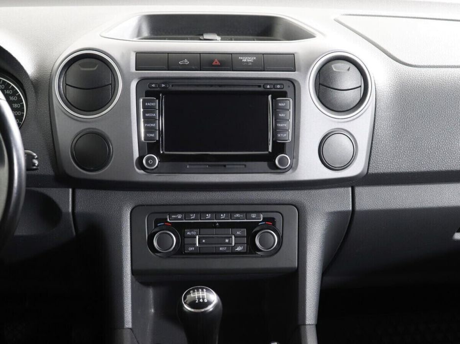Volkswagen Amarok, 2.0 л, МТ, 2012 фото 2