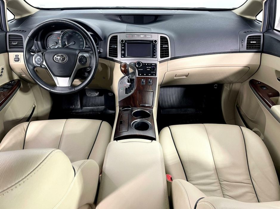Toyota Venza, 2.7 л, АТ, 2015 фото 9