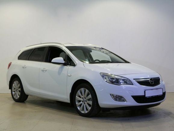 Opel Astra, 1.4 л, МТ, 2011 фото 4