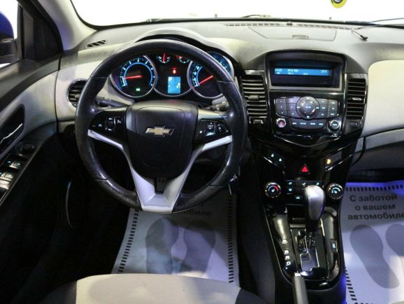 Chevrolet Cruze, 1.8 л, АТ, 2012 фото 2