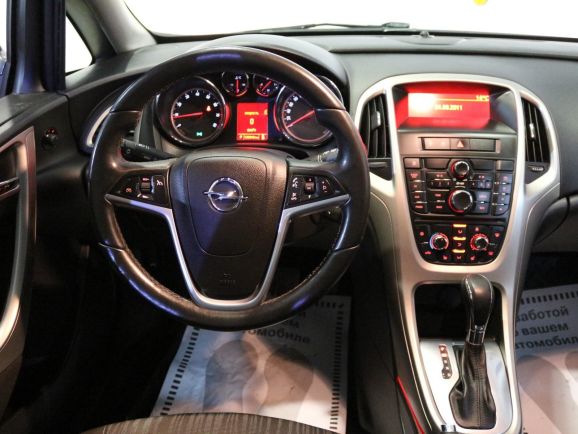 Opel Astra, 1.4 л, АТ, 2011 фото 2