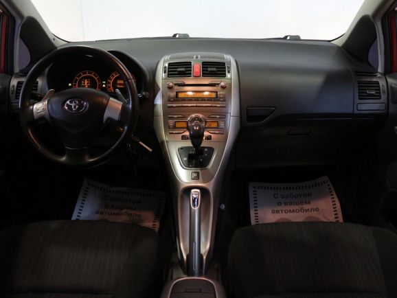 Toyota Auris, 1.6 л, Робот, 2008 фото 2
