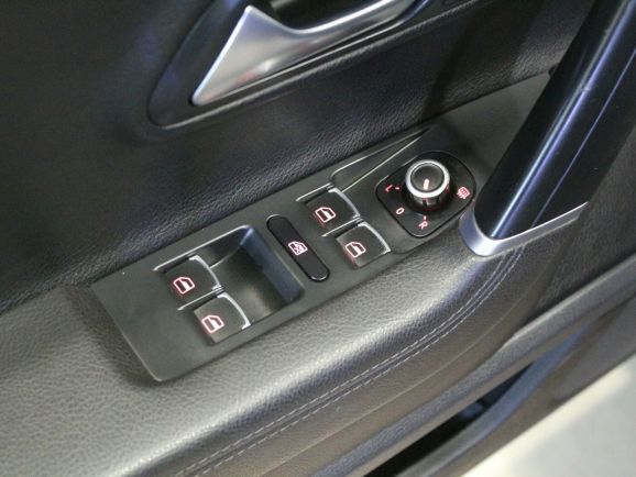 Volkswagen Passat CC, 1.8 л, Робот, 2010 фото 2