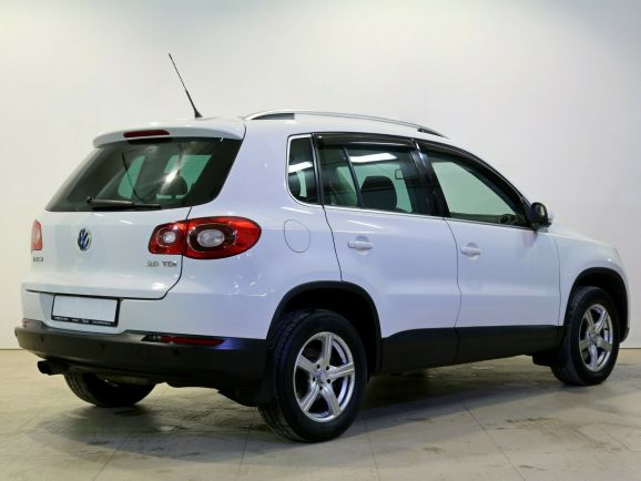 Volkswagen Tiguan, 2.0 л, АТ, 2010 фото 4