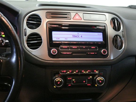 Volkswagen Tiguan, 2.0 л, АТ, 2010 фото 11