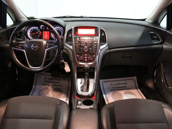 Opel Astra, 1.4 л, АТ, 2011 фото 8