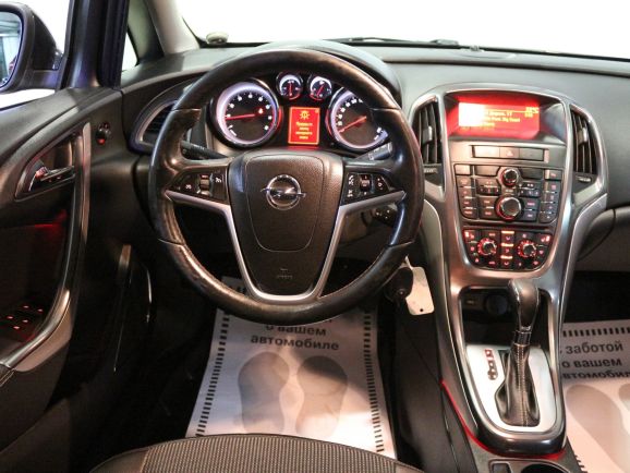 Opel Astra, 1.4 л, АТ, 2011 фото 9