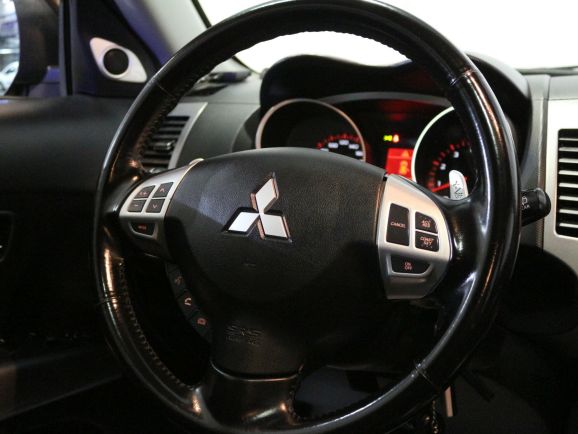 Mitsubishi Outlander Inspire, 3.0 л, АТ, 2007 фото 11