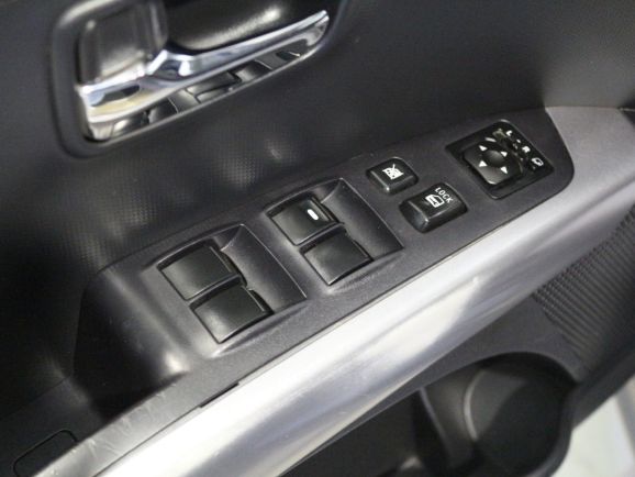 Mitsubishi Outlander Ultimate, 2.4 л, Вариатор, 2012 фото 7